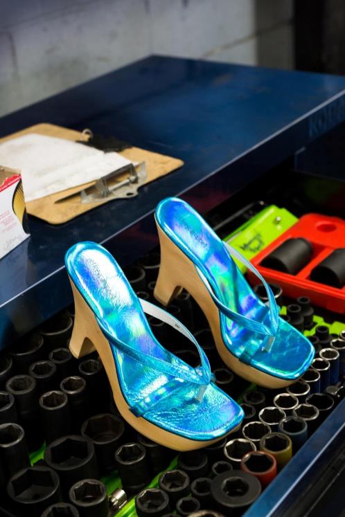 Jeffrey Campbell mulheres B0VBD1101 rosa iridescente sandália plataforma raposa