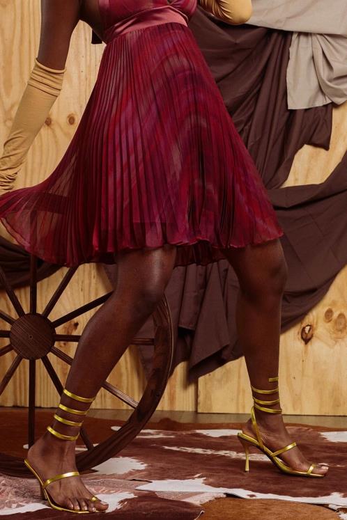 Jeffrey Campbell mulheres B0VBD1558 ouro metálico sandália de salto alto luzia